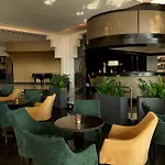 St George & (adults Only) Klorakas