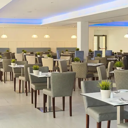 Resort St George & (adults Only)