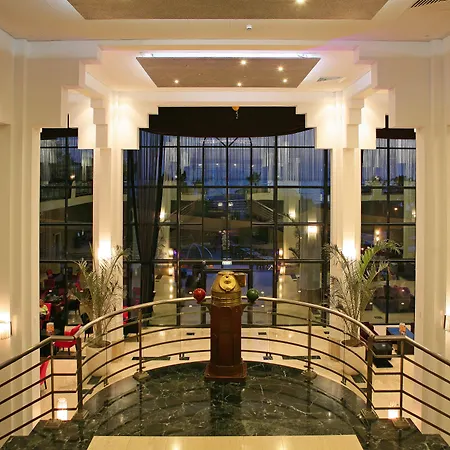 리조트 St George & (adults Only) Klorakas