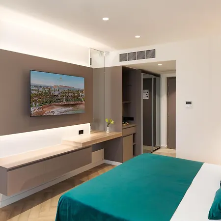 Semesteranläggning (resort) St George & (adults Only) 4*