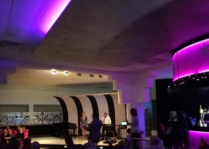 Resort St George & (adults Only)