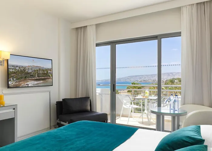 Resort St George & (adults Only) Klorakas